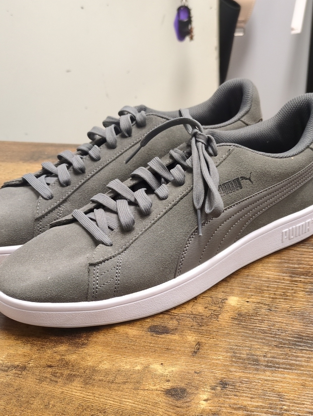 Puma Men's Low-Top Suede Sneakers - Gray